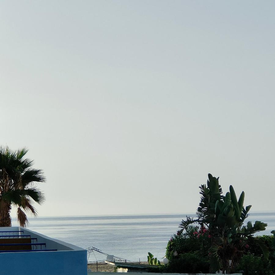 Appartamento I Puritani On The Beach Giardini Naxos Ngoại thất bức ảnh
