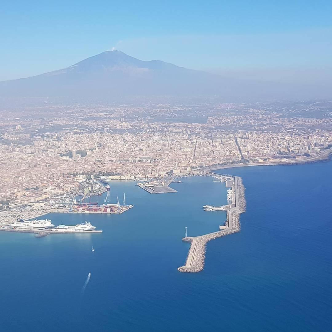 Appartamento I Puritani On The Beach Giardini Naxos Ngoại thất bức ảnh