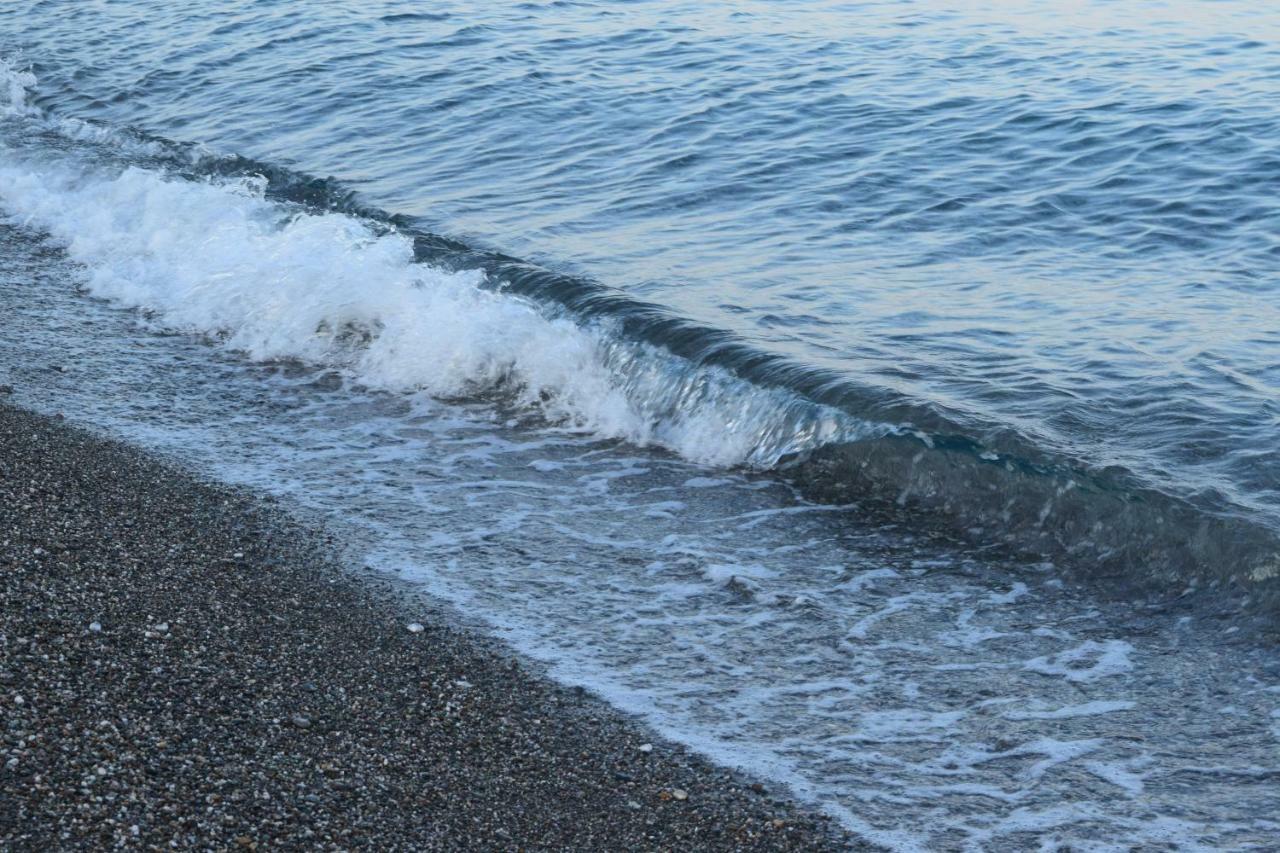 Appartamento I Puritani On The Beach Giardini Naxos Ngoại thất bức ảnh